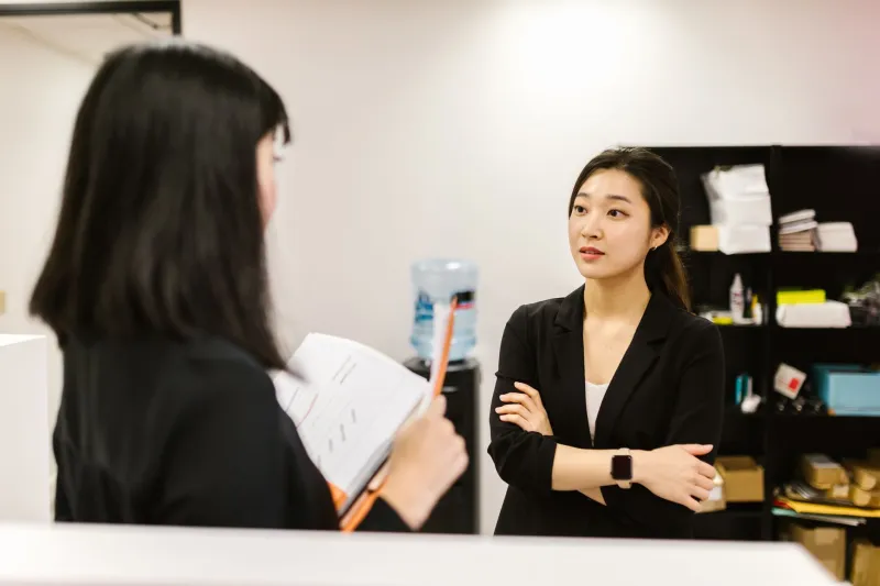 Dressed for Authority: The Strategic Wardrobe Discipline Behind Tokyo's Most Accomplished Women